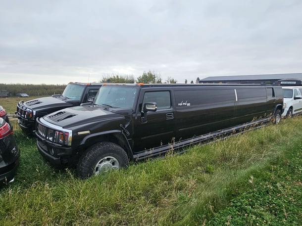 ampm-former-hummer-h2-stretch-limousine